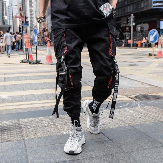 What kinds of clothes are available on Men’s Techwear pants?