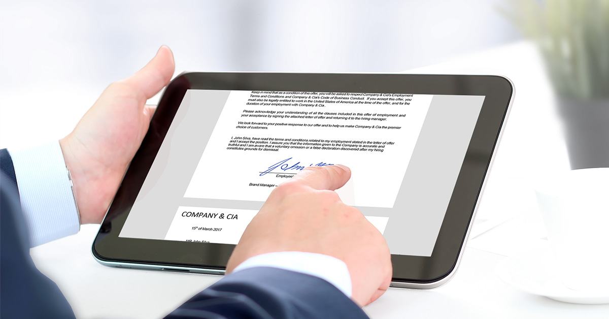 4 Benefits of E-Signatures and How to Get Your Customers to Sign Off on Them